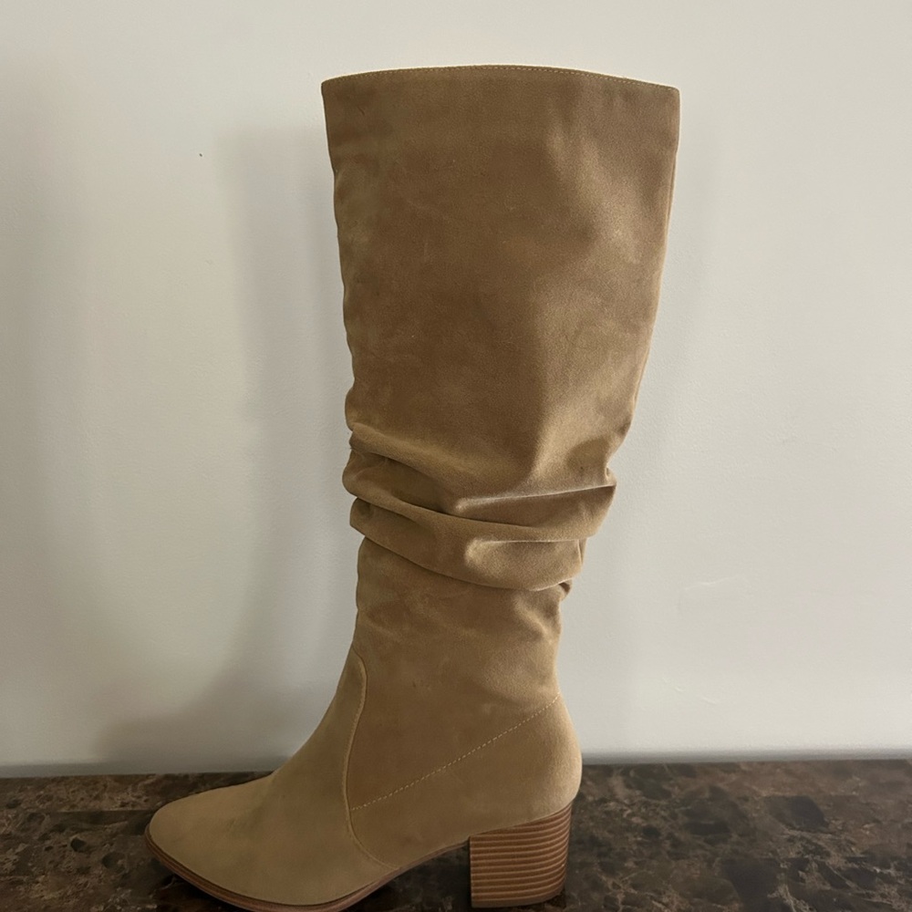 Amazon Essentials Beige Slouchy Heeled Boots - image 3